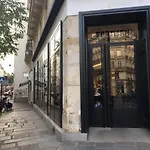 Beautiful Apartment In Historical Marais