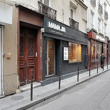Appartamento Beautiful In Historical Marais *